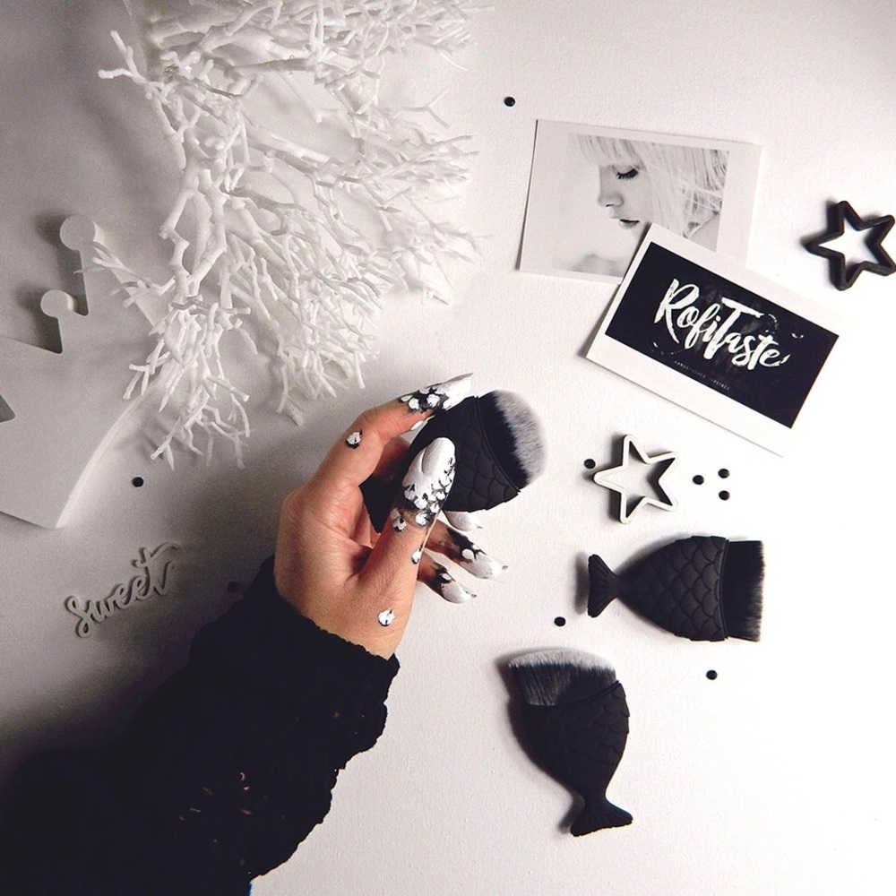 “No One Lives In Black & White” [4pc Set] - Picture 4 of 7